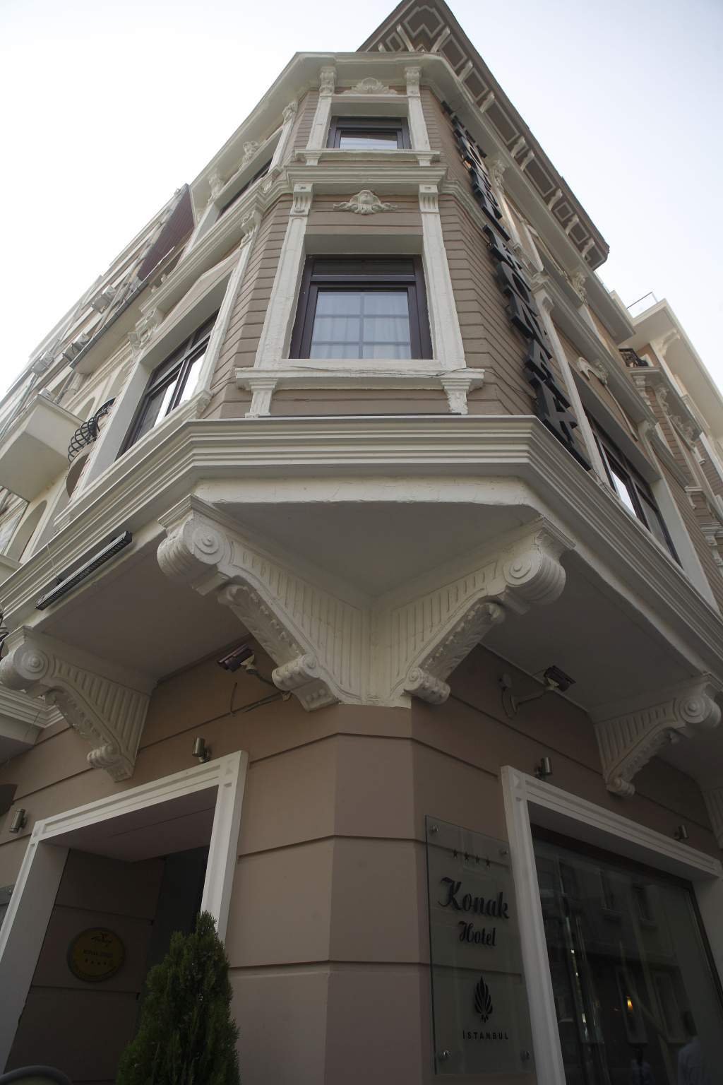 Отель Taksim 4*